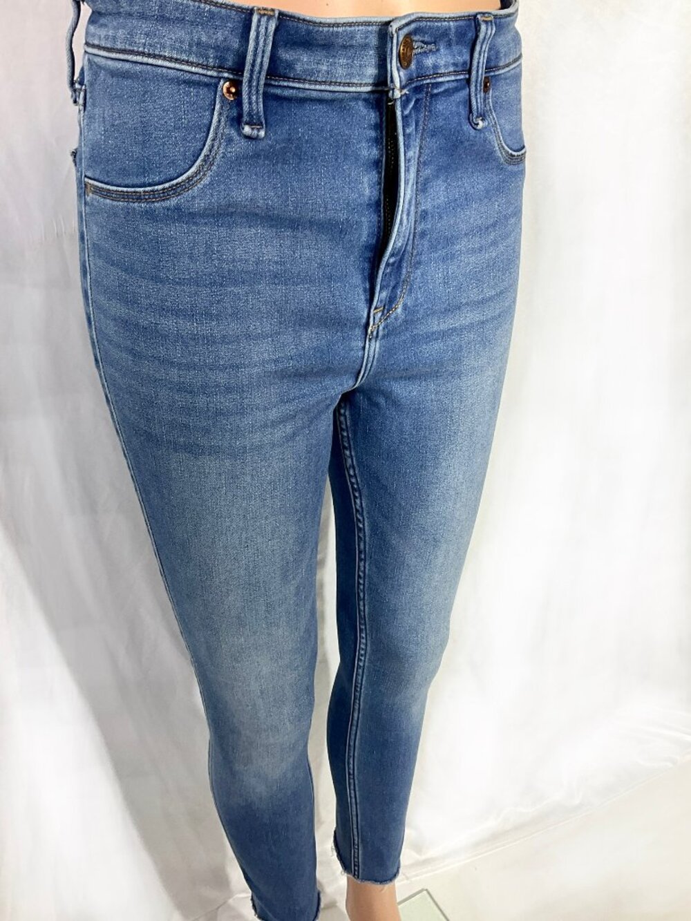 Abercrombie & Fitch 28/6 Jeans Legging High Rise Womens Denim 15500885 Raw Hems